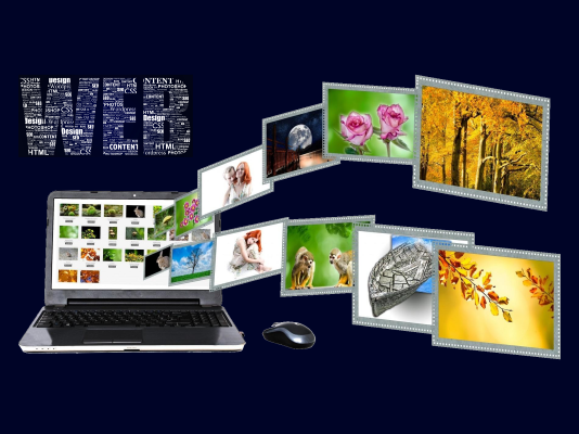 Siti web autoriali, mica fatti da un algoritmo! Computer portatile dal quale fuoriescono fotogrammi con immagini varie, sormontate dalla scritta Web