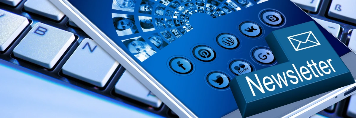 Curiamo la tua presenza sui social e l'invio di newsletter periodiche Curiamo la tua presenza sui social e l'invio di newsletter periodiche