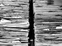 Elenca i file in una cartella Due pile di documenti catalogati. Crea l'elenco dei file presenti in una cartella specificata, con le sottocartelle.
